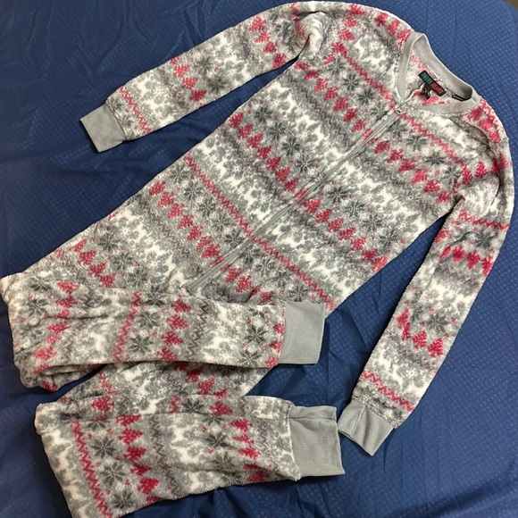 Derek Heart Boys Youth Large One Piece Pajamas. Ultra soft. Excellent condition. - Picture 4 of 4